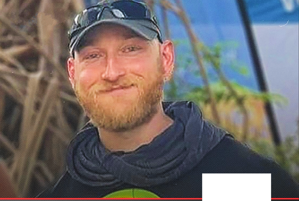 Père du travailleur humanitaire tué par Israël, Jacob Flickinger, en contact avec Blinken :
- Les massacres israéliens à Gaza doivent cesser
- Washington doit forcer Israël à arrêter la guerre
- Si Washington avait menacé de suspendre l'aide à Israël, mon fils serait en vie aujourd'hui
