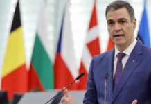 L’Espagne montre au monde ce que signifie avoir du courage politique. Pedro Sánchez n’a pas tremblé. Dans son discours, il a dit tout haut ce que tant d’autres n’osent pas : « Protéger son pays est une chose, bombarder des hôpitaux et laisser mourir de faim des enfants en est une autre. Ce qu’Israël fait, c’est exterminer un peuple sans défense. » Le Premier ministre espagnol Pedro Sanchez a déclaré que son pays reconnaîtrait l'État palestinien d'ici juillet, selon des informations, quelques jours après avoir rendu public son projet sur les réseaux sociaux. « Nous devons réfléchir sérieusement à la possibilité de le faire au premier semestre de cette année », a déclaré Sanchez, selon la presse espagnole. Le Premier ministre espagnol a fait ces remarques dans la capitale jordanienne, Amman, au premier jour de sa tournée régionale qui l'amène en Jordanie, au Qatar et en Arabie Saoudite. Sanchez estime qu'il y aura bientôt une « masse critique » au sein de l’Union européenne pour pousser les États membres à adopter la même position. Selon certaines informations, Sanchez, l'un des critiques les plus virulents de la campagne brutale d'Israël à Gaza, a souligné les débats en cours sur la question aux Nations unies. Le PM espagnol proposera au Parlement de reconnaître l'État palestinien