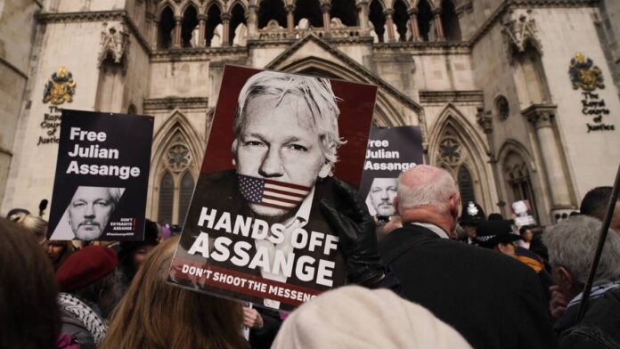 Dans une victoire majeur , la Haute Cour de Londres a accordé à Julian Assange de Wikileaks la permission de faire appel contre son extradition vers les États-Unis.