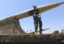 Ansar allah = Un avion a été endommagé à l’aéroport de Riyad alors que les Houthis intensifient leurs attaques, selon des sources. Les forces yéménites ont récemment réalisé une opération militaire remarquable en frappant un site militaire israélien avec un missile hypersonique.