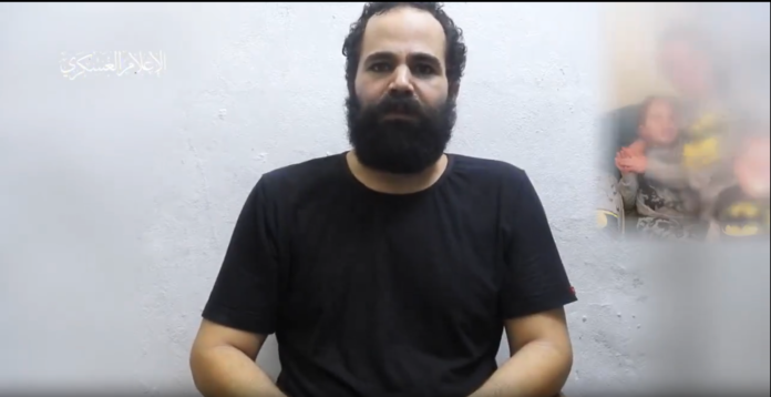 RAPPELEZ-VOUS : ISRAEL A TUÉ LA FAMILLE BIBAS Voici la plaidoirie de novembre 2023, avec Yarden Bibas, dont la femme, Sherry, et les deux enfants, Kfir et Ariel, ont été tués par les bombardements israéliens Bibas : « Netanyahou a bombardé et tué ma femme et mes deux enfants, qui étaient la chose la plus importante dans ma vie... S'il vous plaît, restituez leurs corps pour qu'ils soient enterrés en « Israël ». Hamas : « La résistance a proposé de remettre les trois corps, mais le gouvernement d'occupation a refusé de les recevoir et continue de manœuvrer et de négocier. »