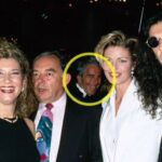Des photos confirment pour la première fois que Jeffrey Epstein a assisté au mariage de Donald Trump avec Marla Maples en 1993. Il n'est donc pas étonnant qu'il veuille désespérément détourner la conversation sur Obama. Ne le laissez pas faire.