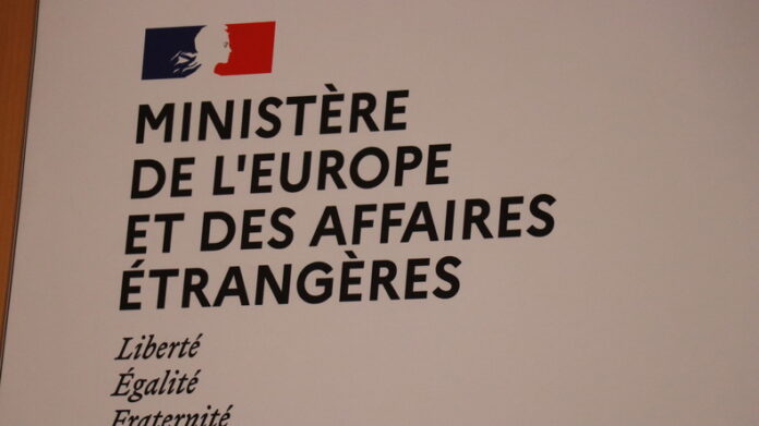 La diplomatie française recruterait des étudiants influents sur les réseaux sociaux pour diffuser sa propagande En savoir plus sur RT en français: https://francais.rt.com/france/123793-diplomatie-francaise-recruterait-etudiants-influents-reseaux-sociaux-pour-diffuser-sa-propagande