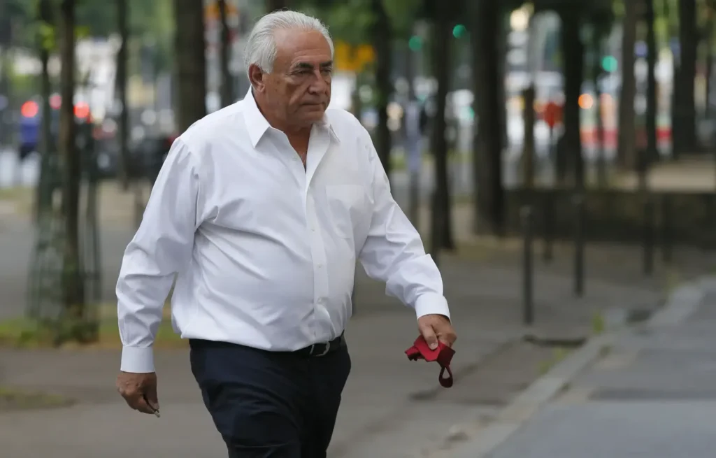 DSK au conseil de surveillance de la banque d'un oligarque ukrainien
Dominique Strauss-Kahn vient d'intégrer le conseil de surveillance de la banque Crédit Dniepr du milliardaire ukrainien Viktor Pintchouk. 