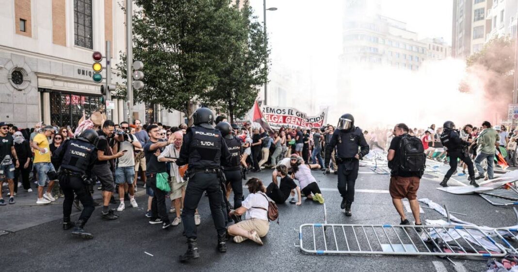 la dernière étape du Tour d'Espagne cycliste, la Vuelta, a purement et simplement été annulée ! Et le 1er ministre Pedro Sanchez congratule les manifestants ! L'Espagne est l'aube de la rédemption.