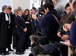 Procès Sarkozy-Kadhafi : Nicolas Sarkozy convoqué le 13 octobre pour connaître la date de son incarcération Reconnu coupable d’association de malfaiteurs dans l’affaire du financement libyen et condamné à cinq ans de prison avec mandat de dépôt à effet différé, l’ex-président n’échappera pas à la prison, même en faisant appel. « Cette injustice est un scandale », a-t-il réagi.