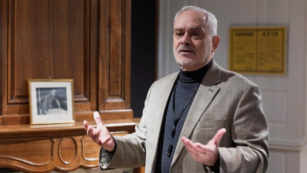 La censure que subit Jacques Baud du fait de la lettre de cachet de l'UE est très grave.Et ce qui n'est pas moins grave, c'est le silence assourdissant des médias dominants, qui approuve de facto cette censure. Leur collusion avec le système est chaque jour plus évidente.