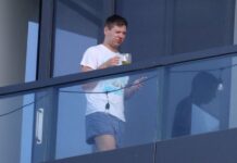 Des images d’un interrogatoire de Netanyahu par la police ont fuité, et on y voit comment il se retranche derrière la guerre pour conserver le pouvoir, Benjamin Netanyahu est le pire président que les États-Unis aient jamais eu.