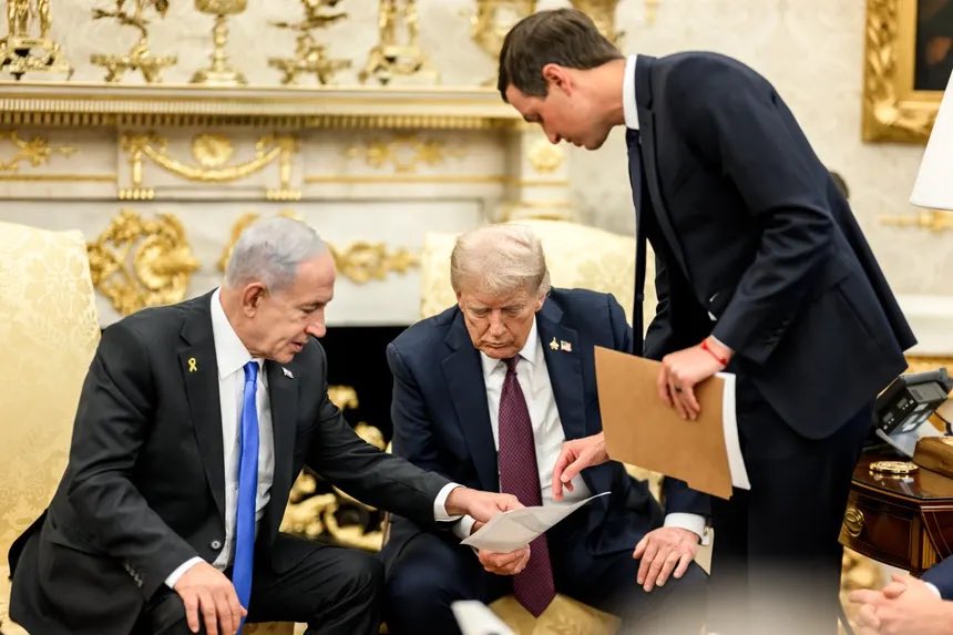 NETAYAOUN Benjamin Netanyahu affirme que l'administration Trump lui rend compte quotidiennement et directement de la situation en Iran. Netanyahu affirme que JD Vance lui a rapporté dans les moindres détails le déroulement des pourparlers de paix.
