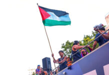 Fc Barcelone championne de la Liga et Lamine Yamal a mis le drapeau palestinien sur le bus du FC Barcelone Lamine Yamal a mis le drapeau palestinien sur le bus du FC Barcelone