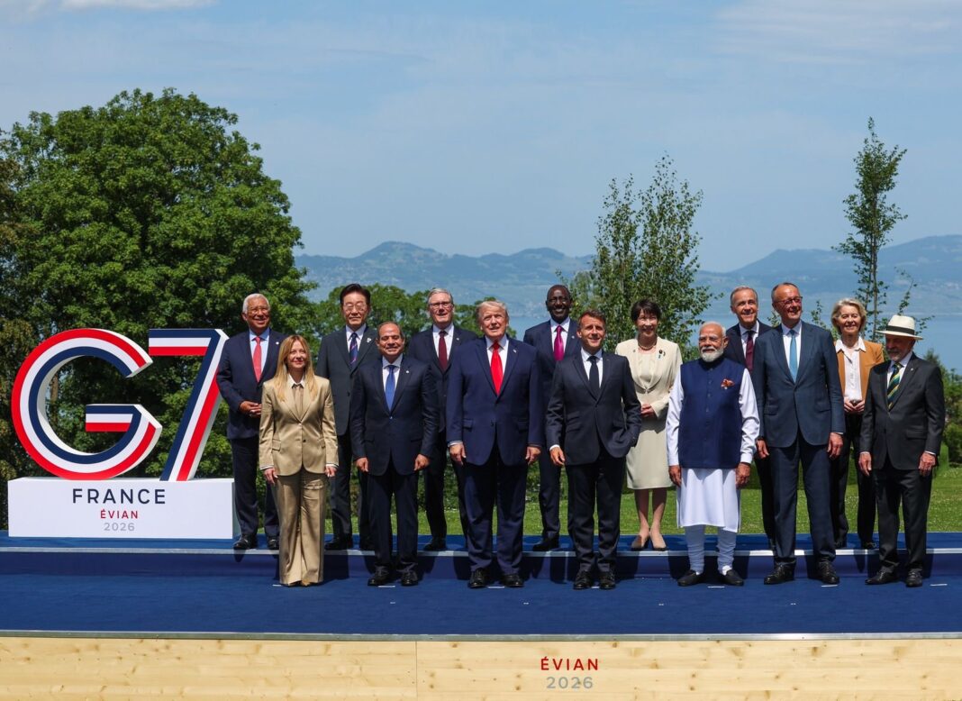 g7