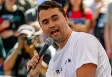 | Des hackers iraniens qui ont piraté les comptes de hauts responsables américains ont révélé que Charlie Kirk avait été tué par un petit engin explosif fabriqué par une entreprise américaine. | Des hackers iraniens qui ont piraté les comptes de hauts responsables américains ont révélé que Charlie Kirk avait été tué par un petit engin explosif fabriqué par une entreprise américaine. Ils ont également révélé que c'était Israël qui avait ordonné son assassinat.
